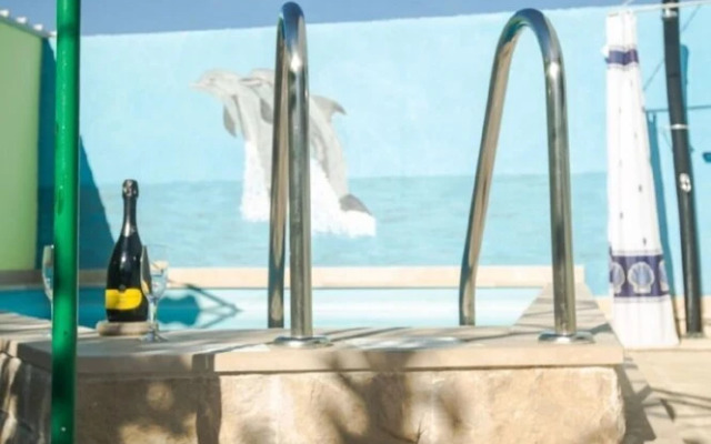 Jaka 2 - With Pool - H