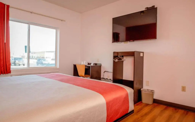 Best Western Crown Inn