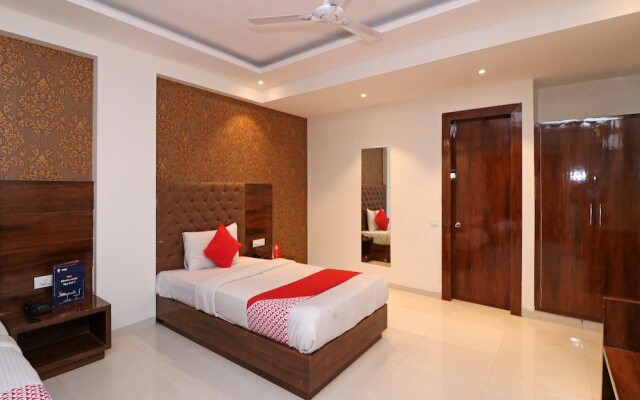 Capital O 16651 GRD SUITES