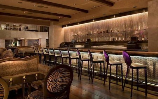 Luxury Suites at the Palms