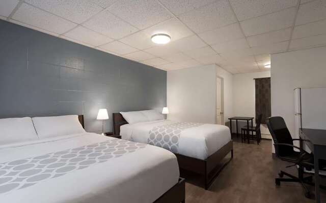 Howard Johnson by Wyndham Grande Prairie