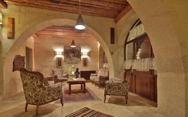 Yaren Cave House