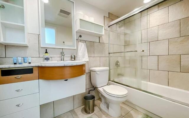 Supreme 2BD/3BA Condo - Los Angeles