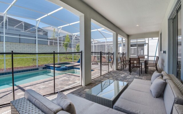 1596 Sandbagger Drive