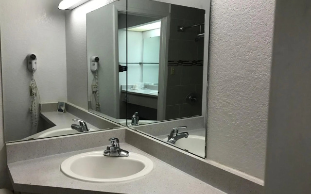 Americas Best Value Inn & Suites Humble