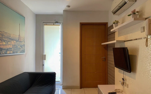 Warm And Cozy 2Br At Cinere Bellevue Suites Apartment