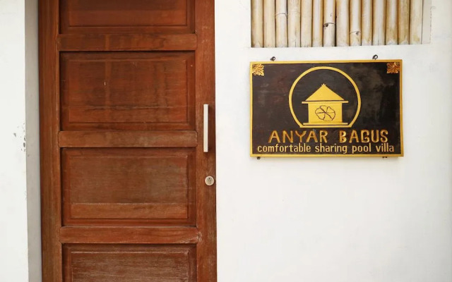Villa Anyar