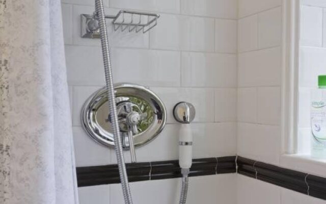 Poplar House Serviced Apartments