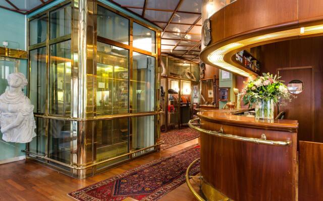 Victory Hotel