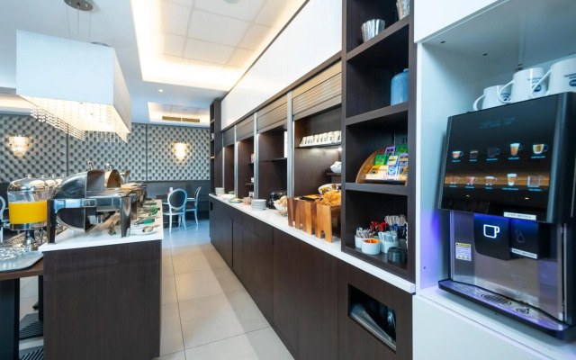 Best Western Chiswick Palace & Suites