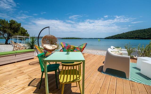 Arena One 99 Glamping