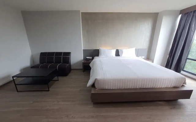 Double D Hotel