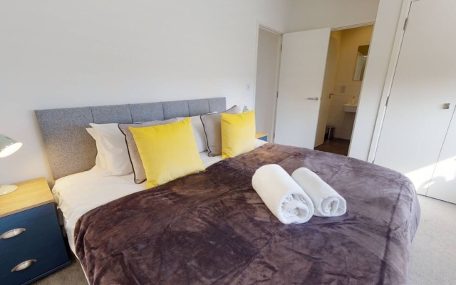 Luxury Apartment - Town Centre North Stevenage