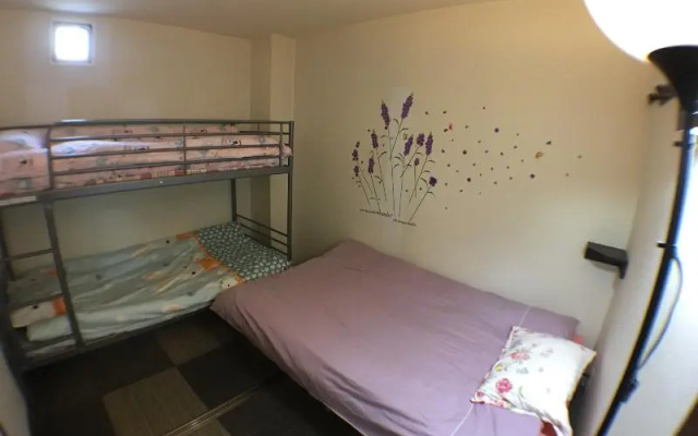 Guest House Sakaihigashi Nikoniko – Guest Rooms – Sakai