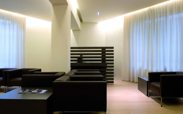 Hotel Ovest