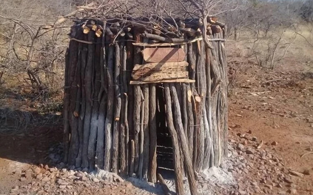 Omapaha Traditional Hut