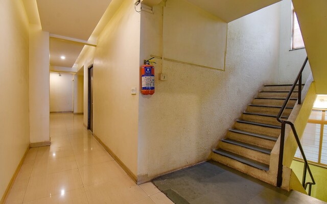 FabHotel Royce Studio