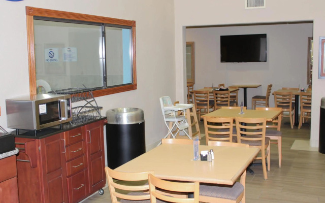 Holiday Inn Express & Suites Roswell