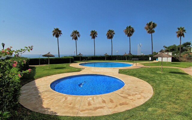 Luna Beach Studio 210