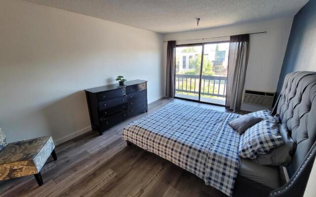 (B27) Cozy & Serene Private LA Studio