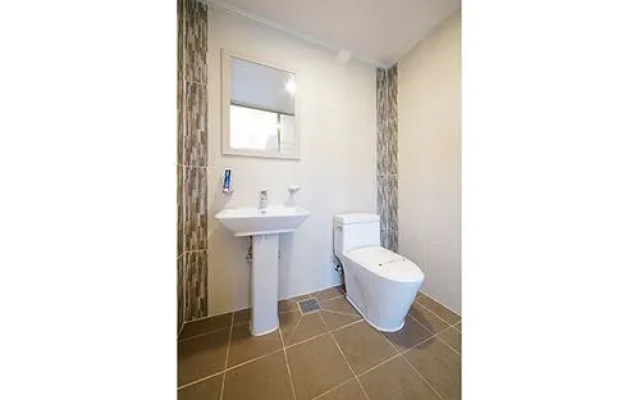 Ganghwa J Motel Pension