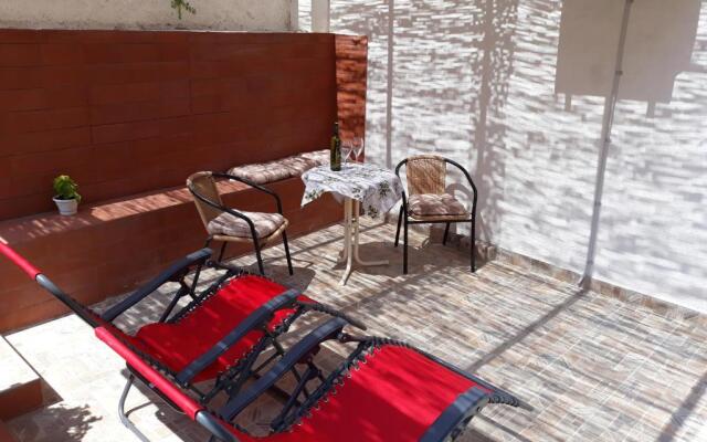 Studio Apartment Garden