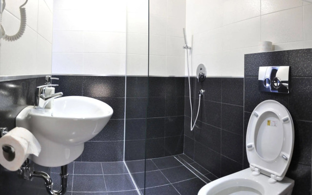 Guest House Ćiro