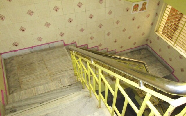 Goroomgo Neelachal Lodge Puri