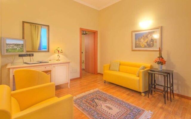 Recina Hotel