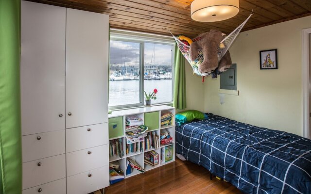 Luxury Houseboat Best in Seattle 3BR