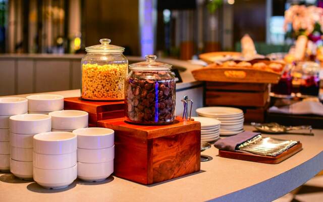 THE 1O1 Jakarta Airport CBC