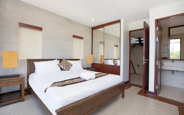 Spacious 3BR Pool Access Villa Argent 7