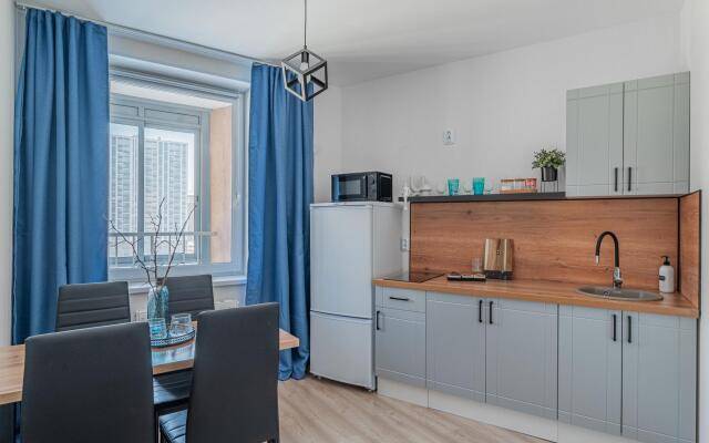 Лайт Апартаменты на улице Академика Парина 41/2