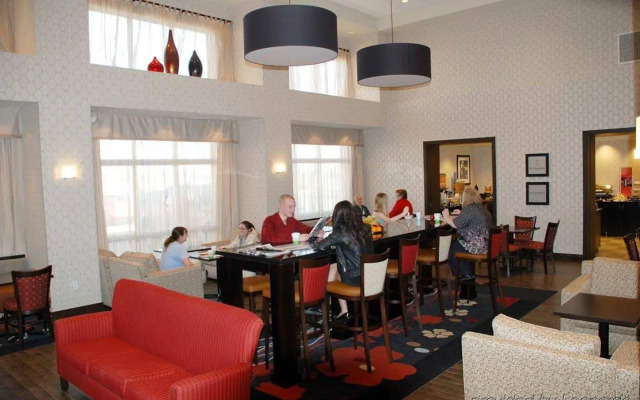 Hampton Inn & Suites by Hilton Lethbridge