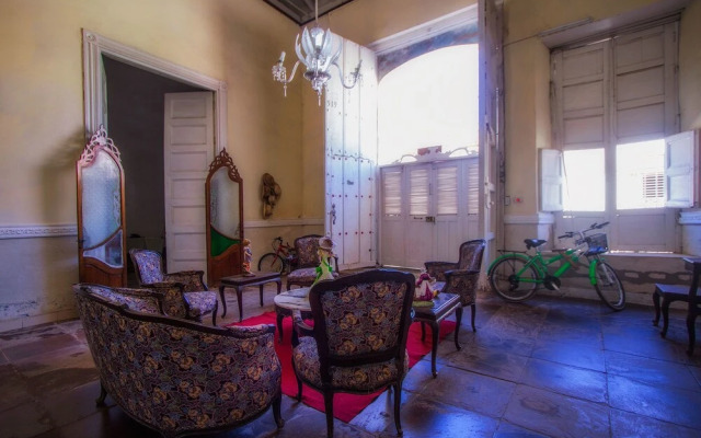 Casa Colonial Betty Saavedra