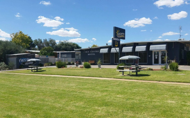 Sun Centre Motel