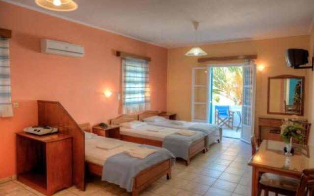 Gryspo's Hotel Studios & Apartments