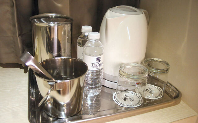 ZEN Rooms Suez Street Makati