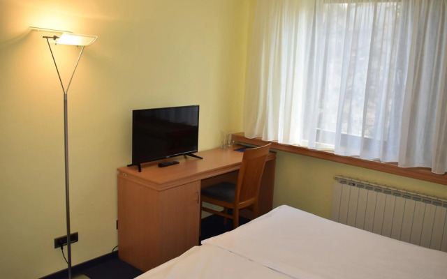 Hotel Tomislavov Dom