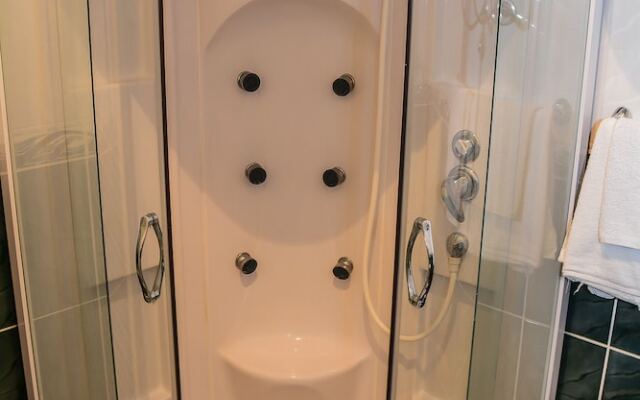 Apartments Radovic