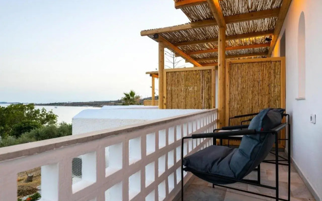 Omilos Beachfront House