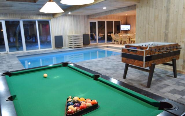 Modern Holiday Home in Sourbrodt with Private Pool