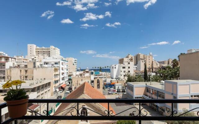 Sea View City Centre 3bed Apartment