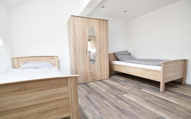 Moderne Ferienwohnung Mit Sat-Tv & Wlan