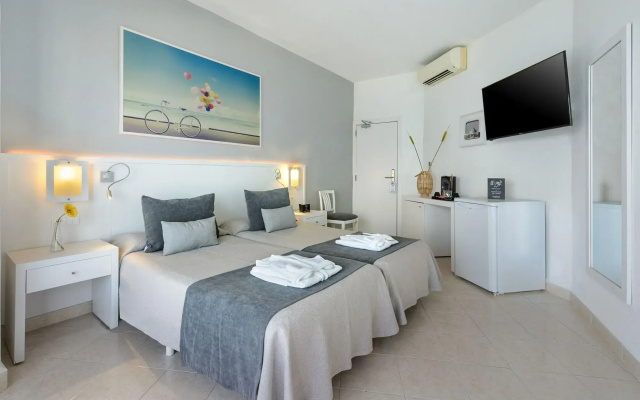 Hotel Cenit & Apts. Sol y Viento