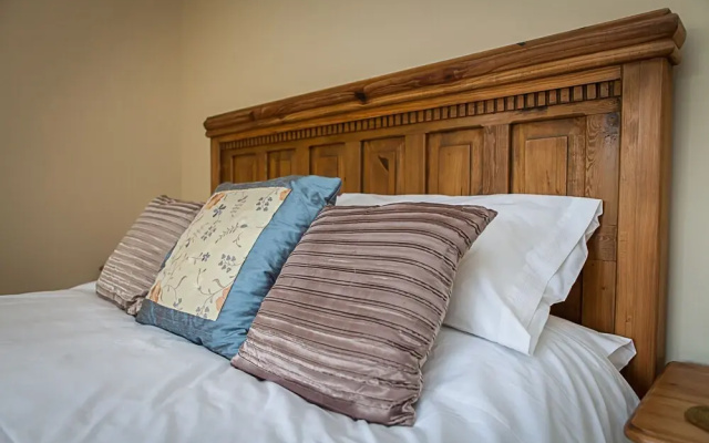 Stoodleigh Court Coach House B & B