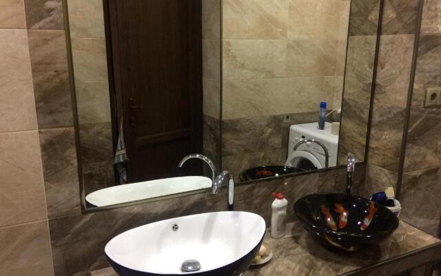 Vip Apartment at Gamrekeli str 1