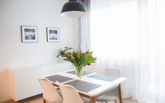 Apartament F&J