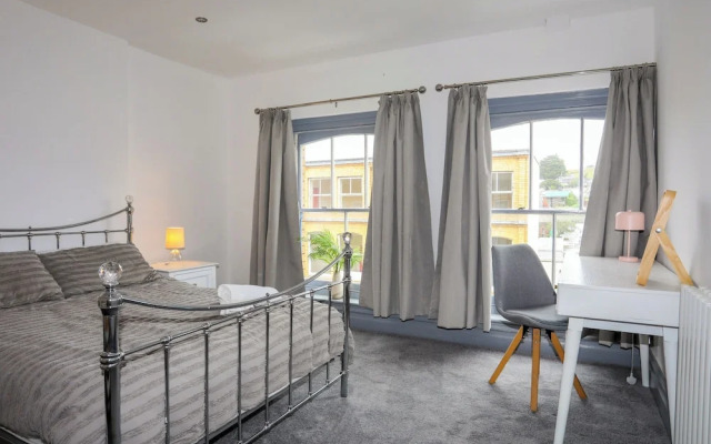 Harbourside Apartment