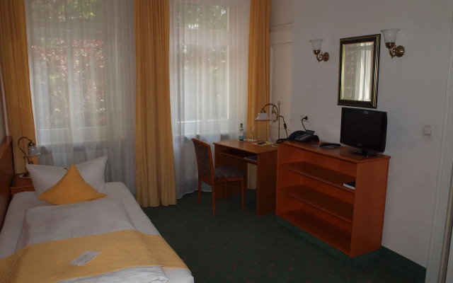 Hotel Bellevue Schmölln